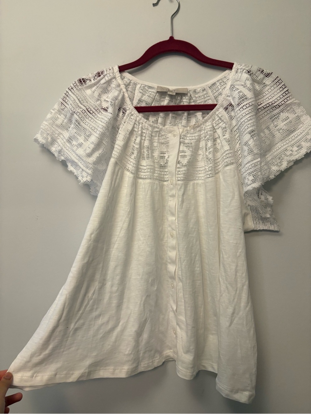 Lace Flutter Button Top - Picture 4 of 5